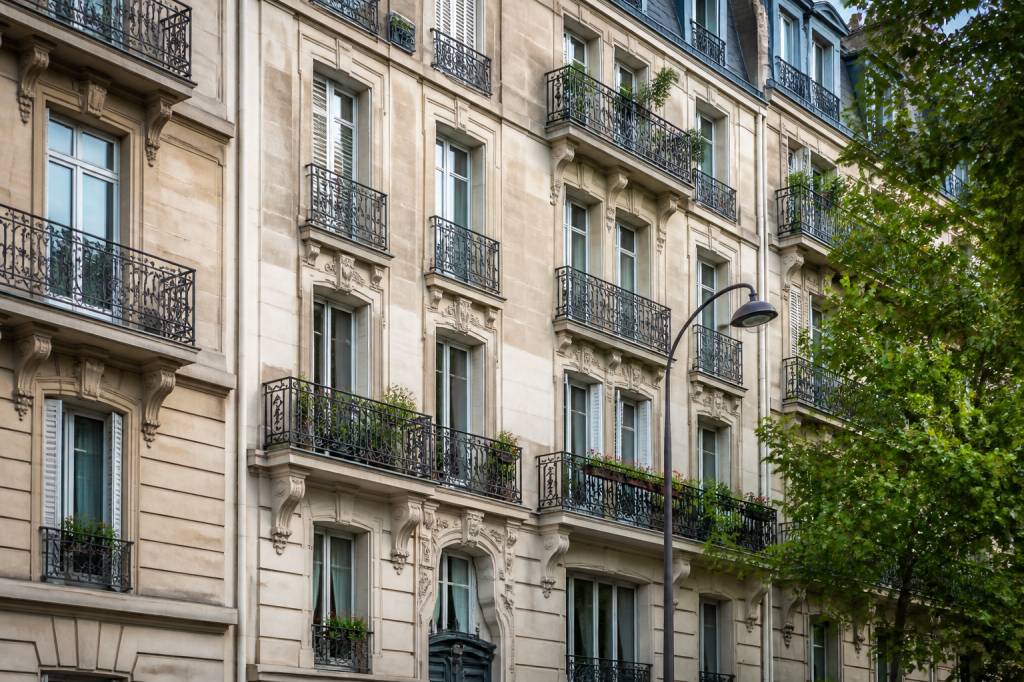 Année de construction d’un immeuble en ligne : comment la connaître